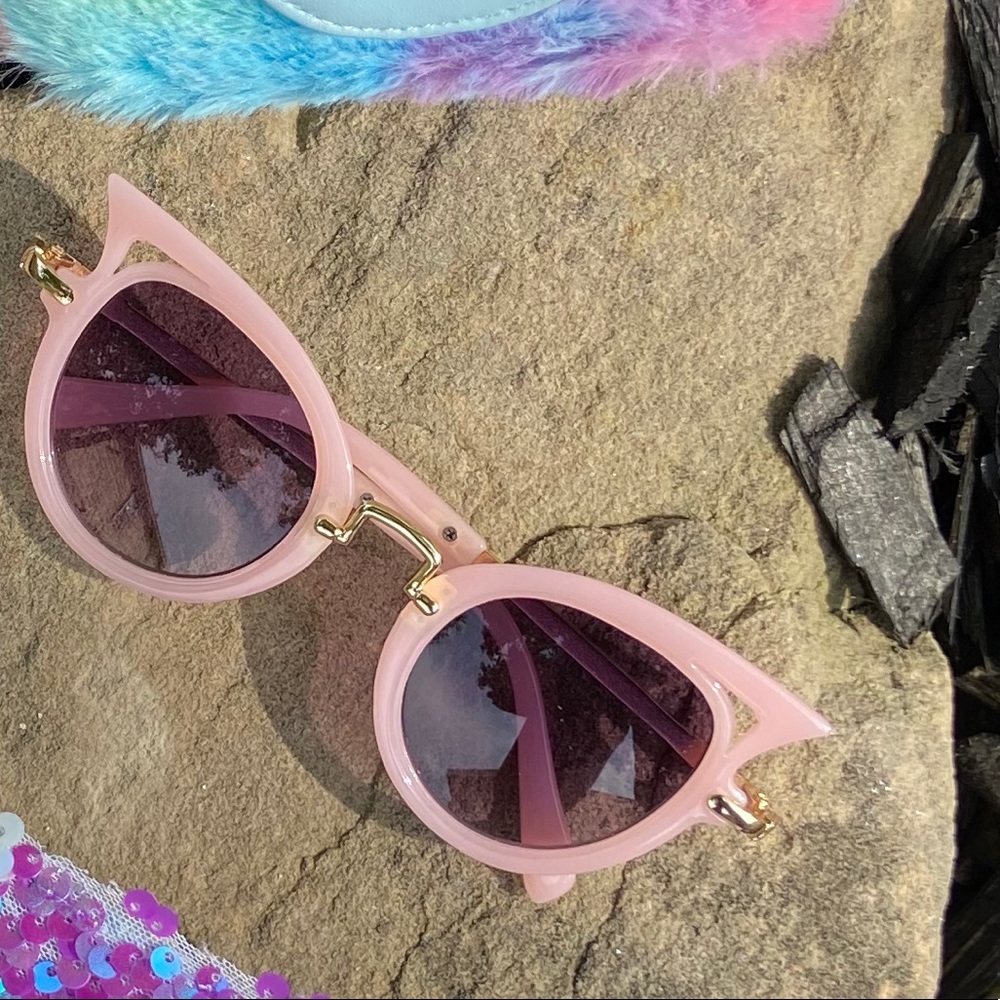 Children’s sunglasses